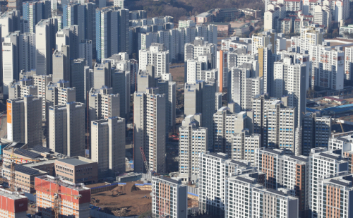 위례신도시에 건축중인 아파트의 모습. /연합뉴스