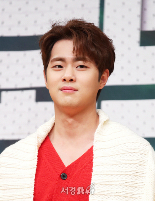 Cho Byeong-gyu’s’Happy Claims Netizens Embroidered, Admitted to False Facts’ [전문]