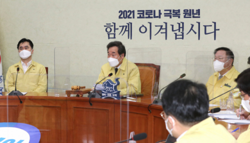 이낙연 더불어민주당 대표가 22일 오전 서울 여의도 국회에서 열린 최고위원회의에서 발언하고 있다. /연합뉴스