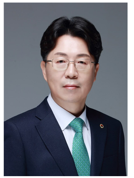 김동석 대개협 회장 '일상적 규제 받는 의료계, 면허 취소 요건 강화는 역차별'