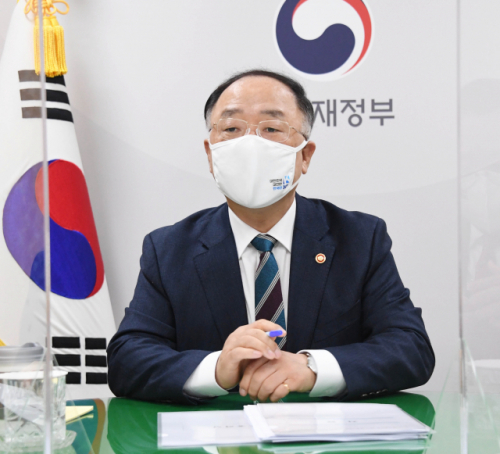 [속보]홍남기 '신규 공공택지 10시 발표'