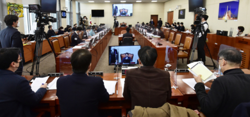 24일 국회 과학기술정보방송통신위원회에서 방송지배구조 관련, 인공지능·데이터 법안 관련 공청회가 열리고 있다. /연합뉴스