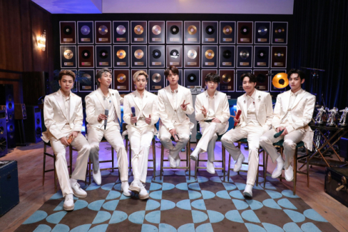 German broadcast host who spoke to BTS…  Twitter dive in the end