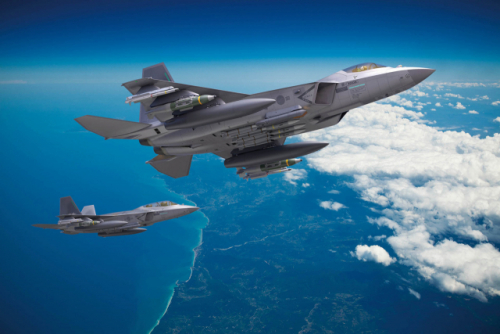 모습 드러낸 국산전투기…외형은 F-22, 성능은?