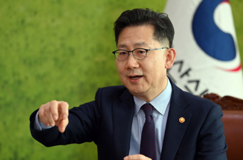 김현수 농식품부 장관 '대파값 급등에 뜨끔…농축산물 수급 안정에 적극 역할하겠다'