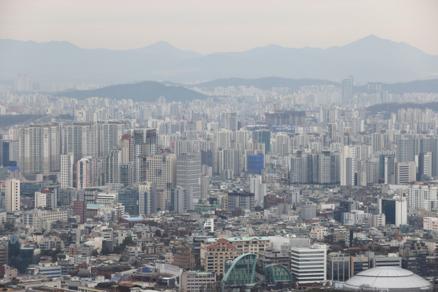 서울 시내 아파트의 모습.