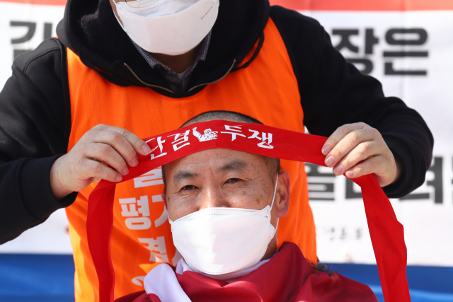 '성과제'에 반발하는 법원노조 '김명수 퇴진 운동'
