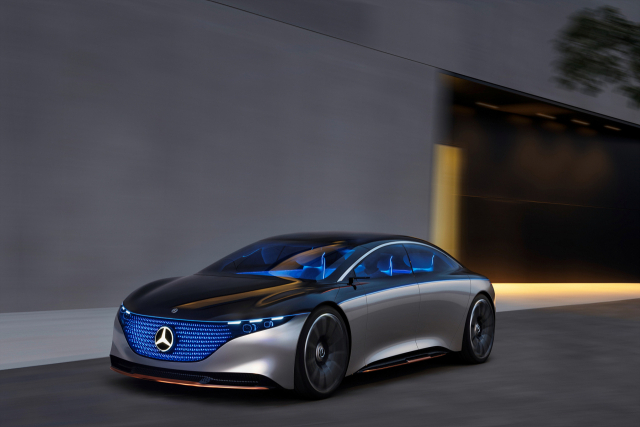 [Bestselling Car] 벤츠 전기차 '충전완료'…수입차 1위 향해 '電力질주'