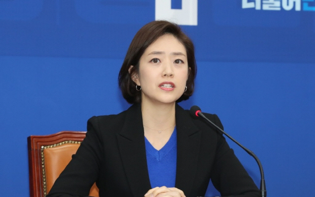 [속보]'피해호소인 3인방' 고민정, 박영선 캠프 대변인 사퇴