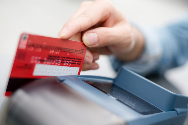 A credit card without a card number comes out…  Installment of annual fee is also allowed