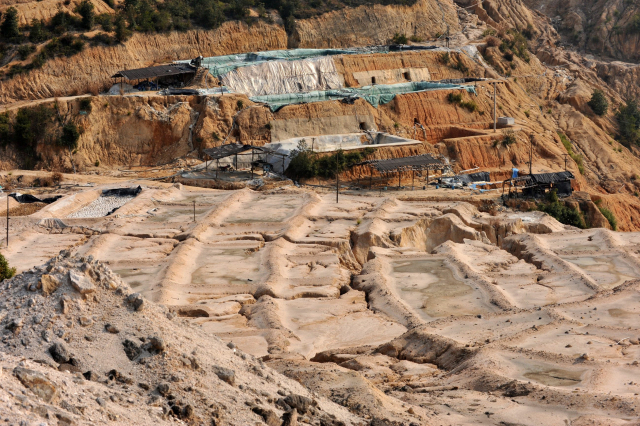 중국 장시성 간저우의 한 희토류 광산. /EPA=연합뉴스