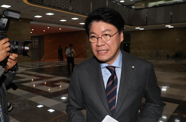 박범계, '합동감찰' 지시에 장제원 '검찰에 대한 감정적 보복 선언…민망한 일'