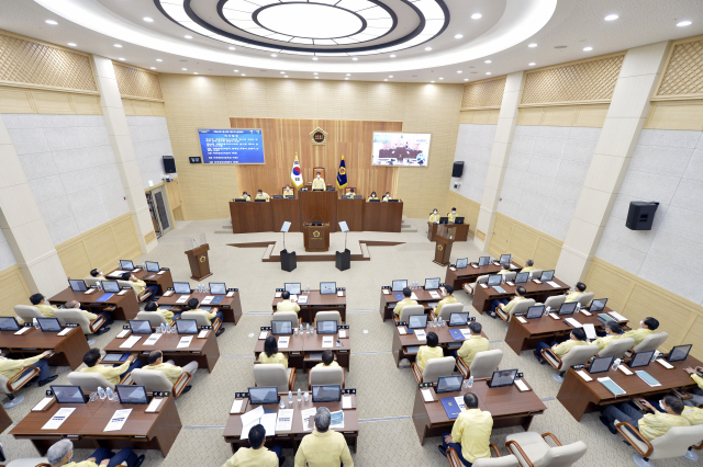 지난해 9월 3일 세종특별자치시의회에서 시의원들의 회의를 진행하고 있다. /사진제공=세종시의회
