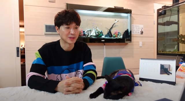 방송인 박수홍./출처=유튜브 채널 ‘검은고양이 다홍’