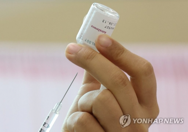 [속보]코로나19 백신 1차 접종, 40여 일만에 100만 명 임박
