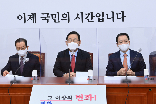 주호영, '당직자 폭행 의혹' 송언석…'불미스러운 일 죄송'