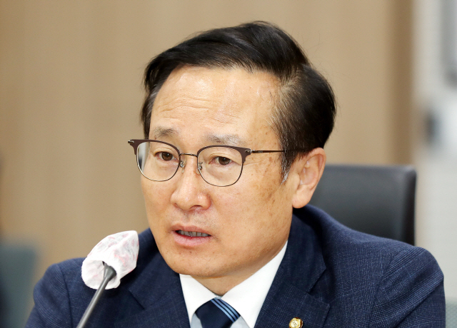 당권 선명성 경쟁…홍영표 '검찰개혁' 우원식 '손실보상 소급적용'