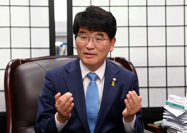 박완주 “위선적이었던 민주당…독선 버리고 정치 복원할 것”