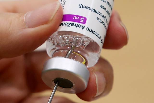 아스트라제네카(AZ)에서 개발한 코로나19 백신./로이터연합뉴스
