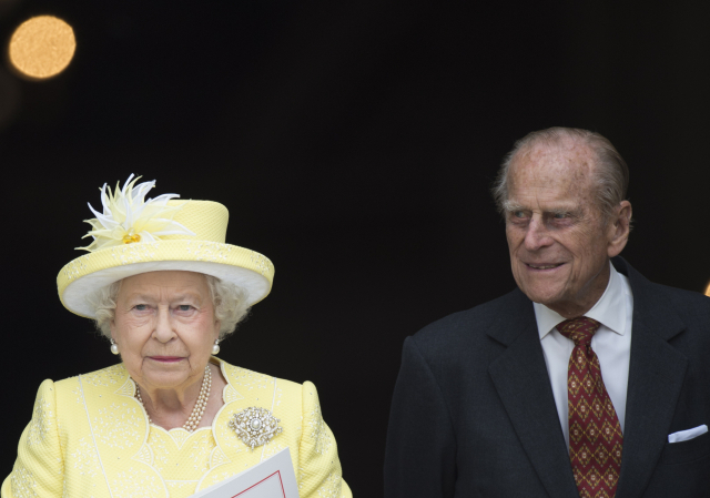 영국 엘리자베스 2세 여왕(왼쪽)과 남편 필립공. /EPA연합뉴스