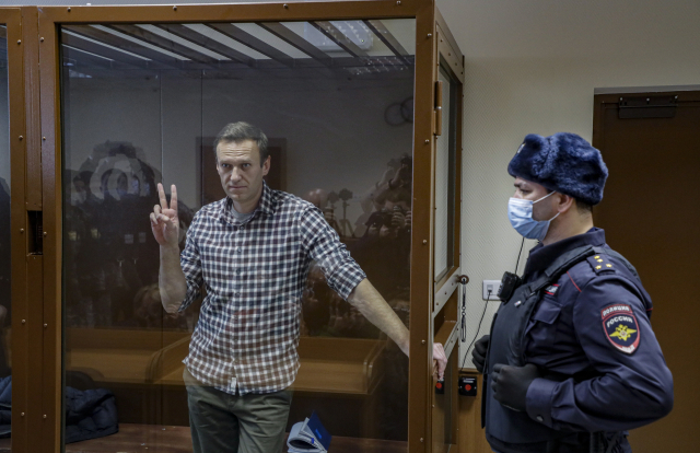 러시아 야권 운동가 알렉세이 나발니(왼쪽)./EPA연합뉴스