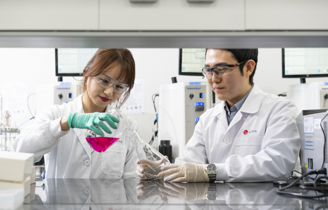 LG화학, 중국 바이오기업과 자체개발 신약 후보물질 전략적 파트너십 체결