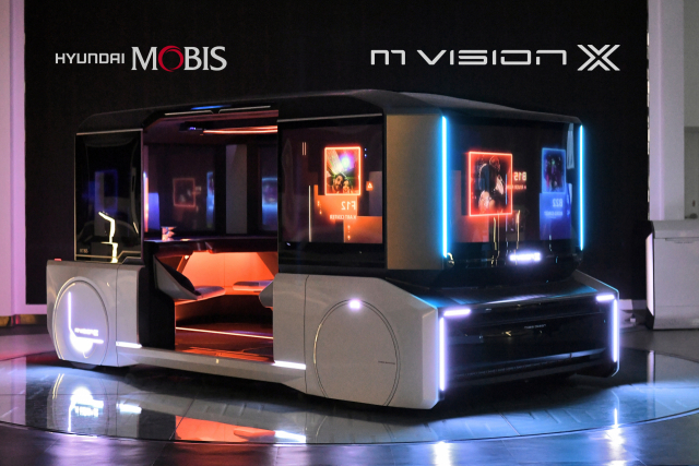 현대모비스의 도심 연결형 미래 모빌리티 솔루션을 적용한 공유형 컨셉트카 M.Vision X.