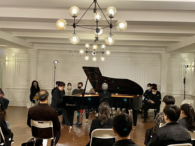 지난 달 15일 열린 국내 첫 입체음향 공연인 황성훈 피아니스트의 리사이틀. /사진제공=오디오가이