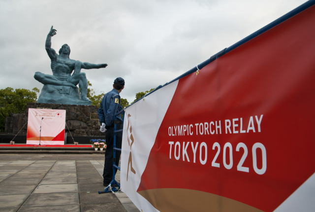 신규확진 6,000명대 치솟은 일본…도쿄올림픽 취소 여론 고조