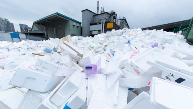 단 20개 기업이 전세계 플라스틱 쓰레기 55% 만든다