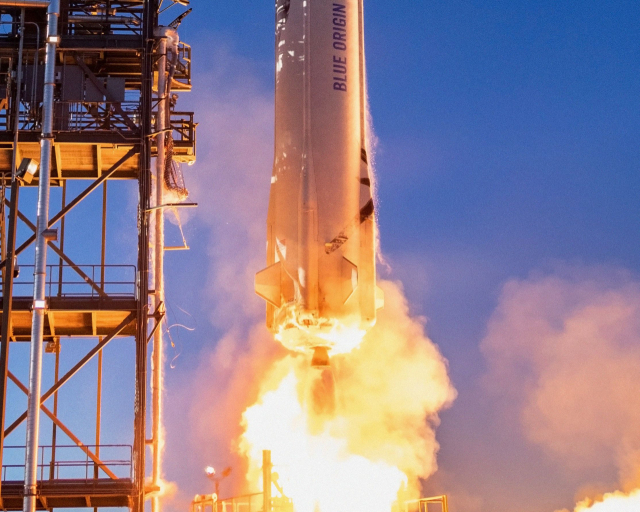 블루 오리진이 지난 4월 14일 서부 텍사스 사막에서 시험 발사한 로켓 뉴 셰퍼드 호의 사진을 지난달 19일 공개했다. /AFP연합뉴스