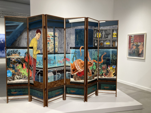 프리즈 뉴욕에 참가한 리만머핀 갤러리가 선보인 헤르난 바스의 병풍형 회화 작품.