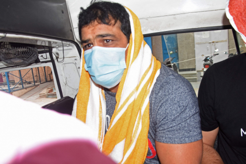 살인 혐의로 도망치던 중 체포된 인도의 레슬링 선수 수실 쿠마르, /AFP연합뉴스