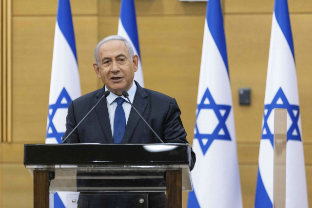 베냐민 네타냐후 이스라엘 총리가 30일 의회를 찾아 발언하고 있다. /AP연합뉴스