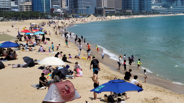 [오늘의 날씨] 낮 기온 31도까지 상승...초여름 날씨