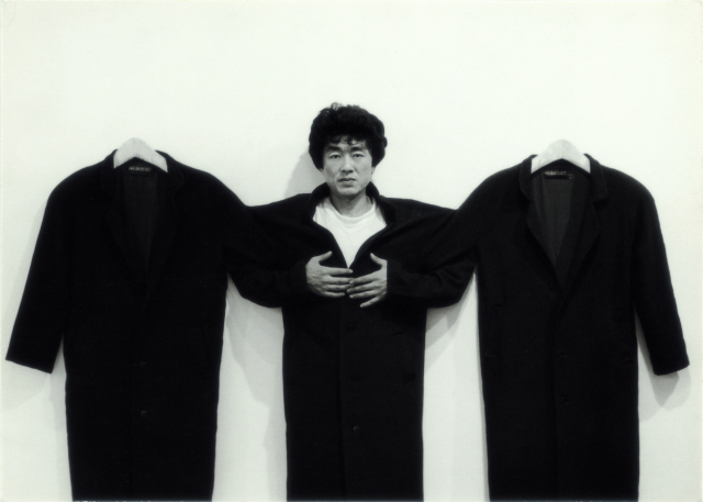 안규철의 1992년작 '단결,권력,자유' /사진제공=국제갤러리