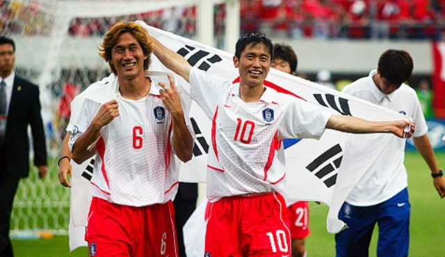 [라이프 점프 ‘커튼콜’] ‘암 투병 끝 별세’ 유상철, 2002 월드컵 영웅에서 축구계 역사가 되다