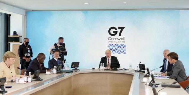 日이 G7 확대 반대?...靑 '논의도 제안도 없었다'