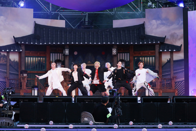 방탄소년단 'BTS 2021 MUSTER 소우주'…전 세계 아미와 특별한 축제 성료