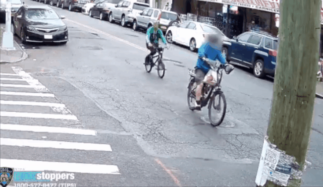 [영상]자전거 타고 흉기로 푹…美 브루클린서 50대 아시아계 배달원도 당했다