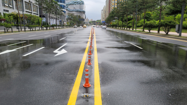 수원시, 수원컨벤션센터 주변 도로에 ‘노면 빗물분사시스템’설치