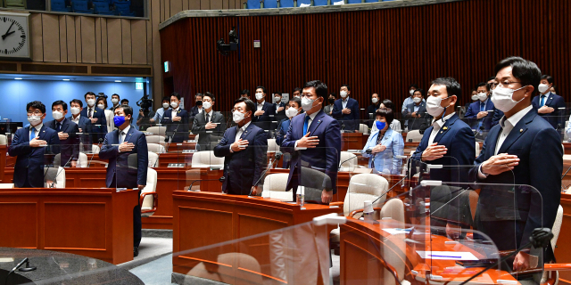 경선연기 결론 못 내린 민주당..22일 의총서 계파 간 '정면충돌'