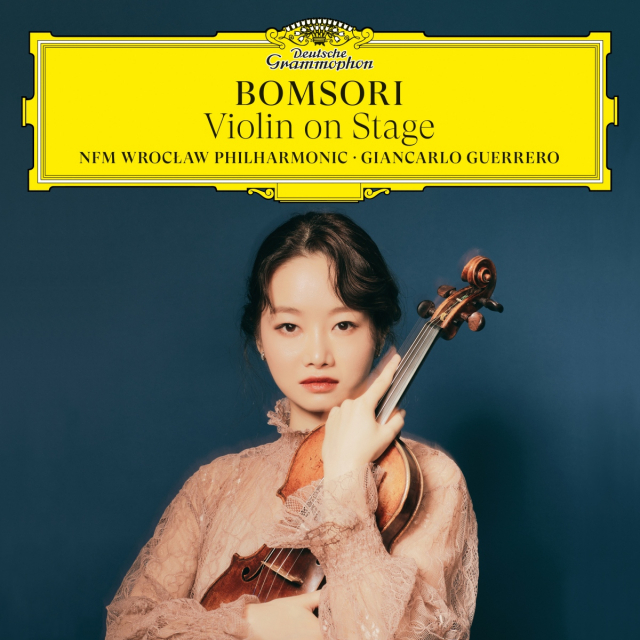 바이올리니스트 김봄소리가 도이치 그라모폰(DG)을 통해 발매한 첫 솔로 음반 '바이올린 온 스테이지'/사진=유니버설뮤직