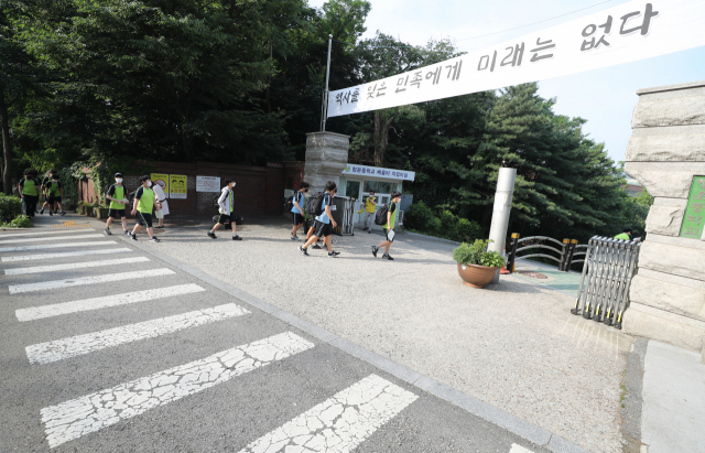 서울 초·중·고교 학생들, '코로나 장기화에 사교육 개수 늘렸다'