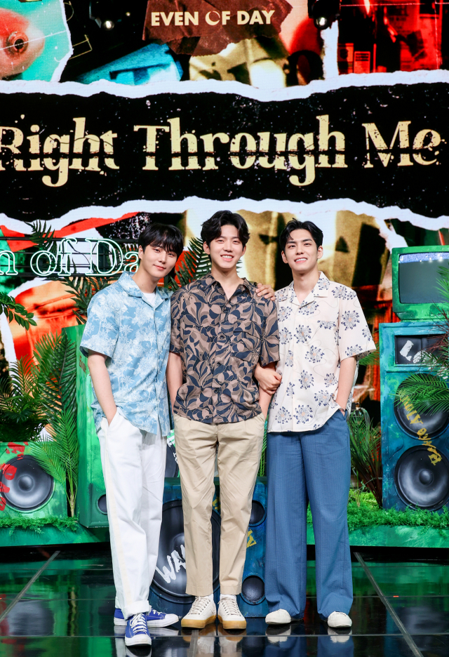 그룹 데이식스(이븐오브데이)(영케이, 도운, 원필)가 5일 오후 미니 2집 ‘Right through me’ 발매 기념 쇼케이스에 참석했다. / 사진=JYP엔터테인먼트 제공