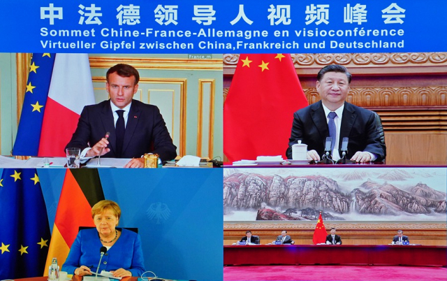 5일 시진핑 중국 국가주석과 앙겔라 메르켈 독일 총리, 에마뉘엘 마크롱 프랑스 대통령가 화상 정상회담을 갖고 있다. /신화망