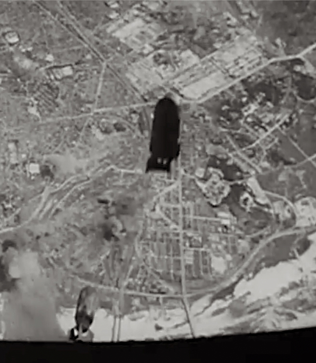 1950년 7월 16일 미국 공군 B-29 폭격기가 서울 용산 상공에서 폭탄을 투하하고 있다. /사진 제공=서울시