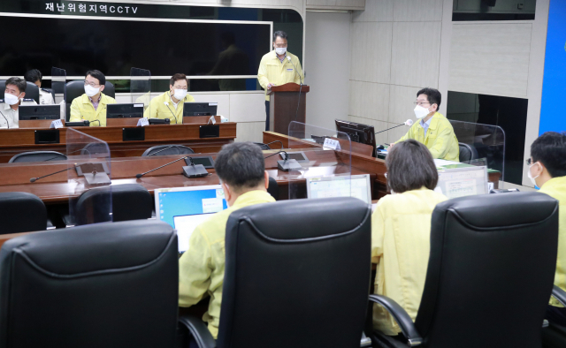 김경수 경남지사, 경남 코로나 확산세 차단 위한 비상한 대응 주문