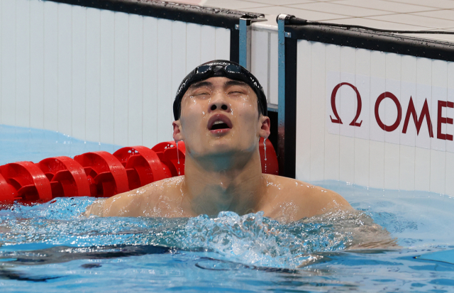 황선우가 27일 일본 도쿄 아쿠아틱스 센터에서 열린 도쿄올림픽 경영 남자 자유형 200m 결승전에 7위를 기록하며 아쉬운 표정을 짓고 있다./도쿄=권욱 기자