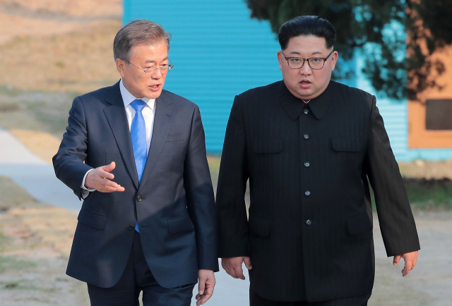 문재인 대통령과 김정은 북한 국무위원장. /연합뉴스